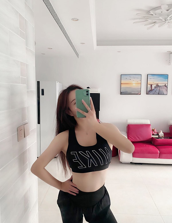 新加坡模特陪游