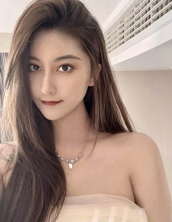 新加坡模特预约微信