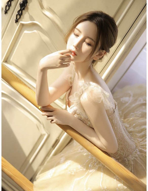 新加坡高端模特经纪人