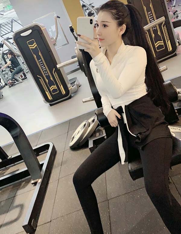 巴黎外围模特联系方式