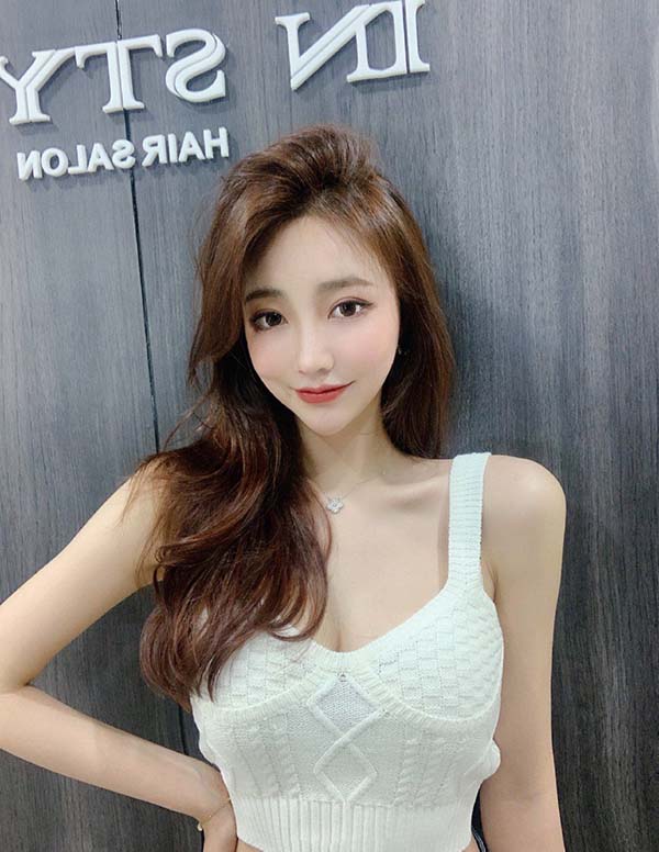 旧金山伴游大学生